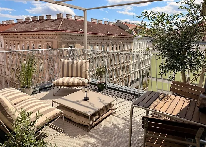Apartment New Charming Rooftop With Terrace